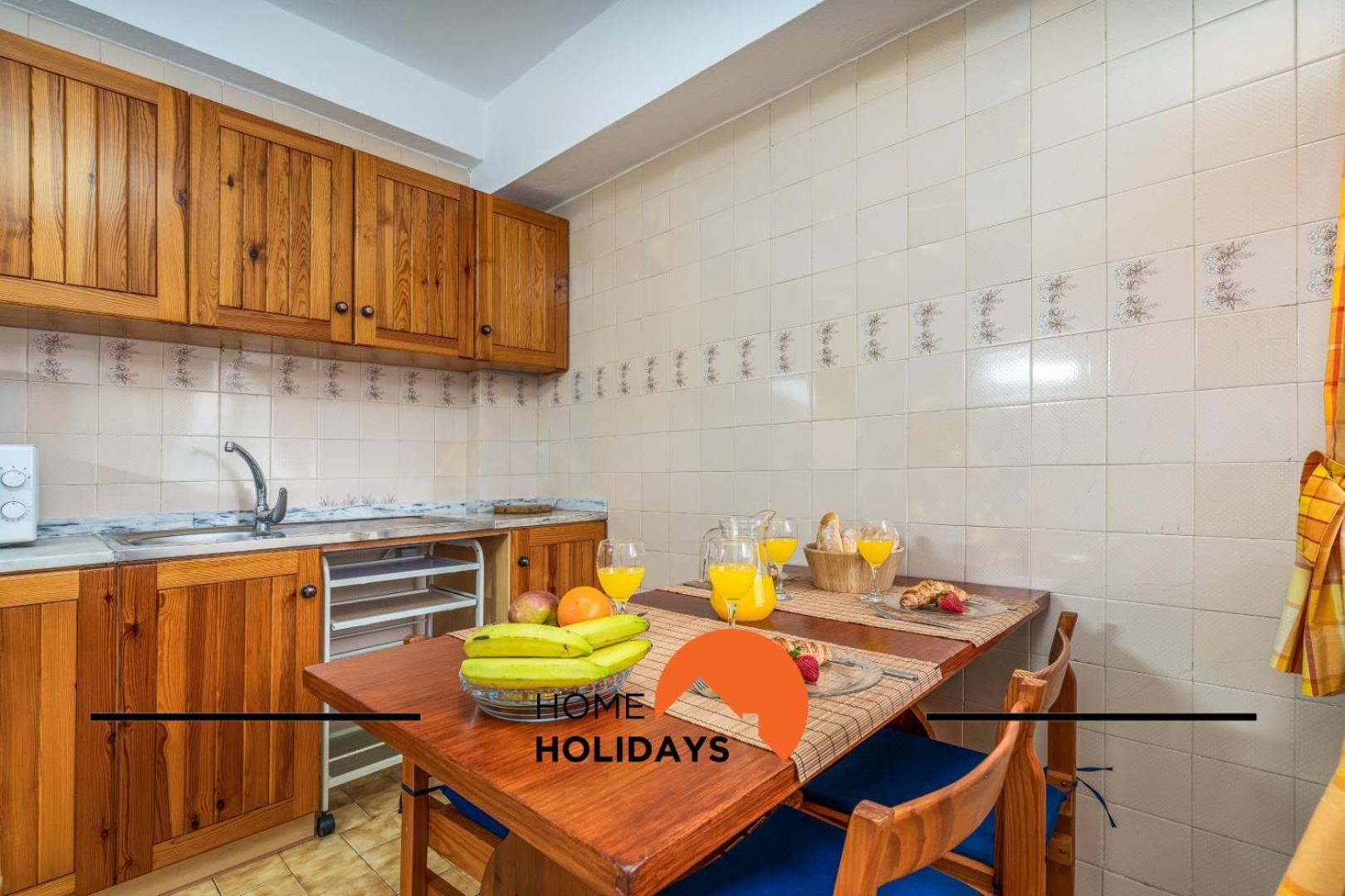 #262 Rosa C By Holidays Apartment *